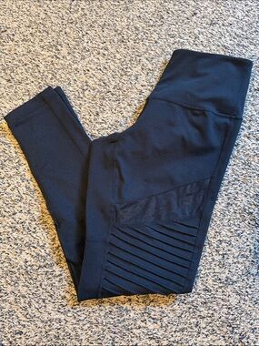 Zella Black Ribbed Detail Leggings